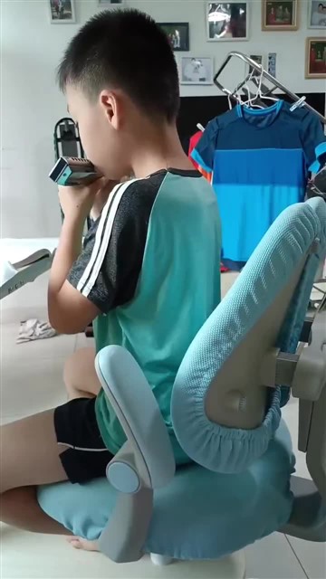 143.我们爱老师