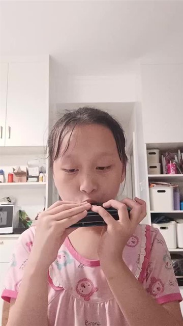 135.踢毽子