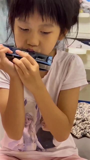 18.小鼓响咚咚