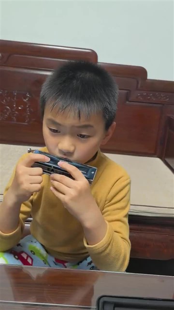 洋娃娃和小熊跳舞