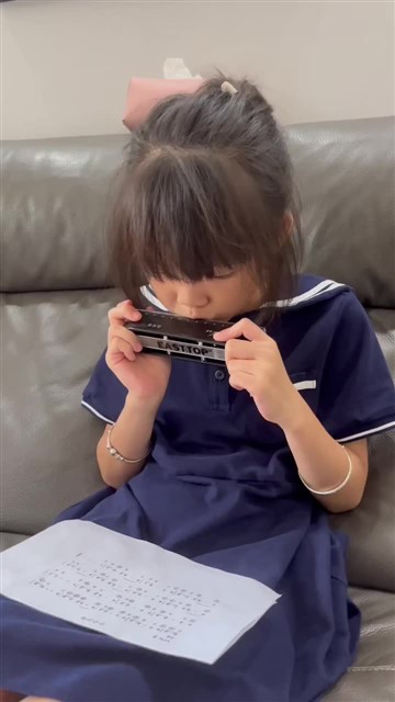 17.小小少年
