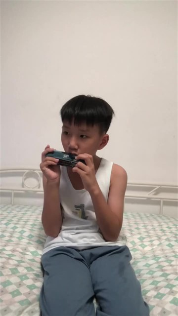 135.踢毽子