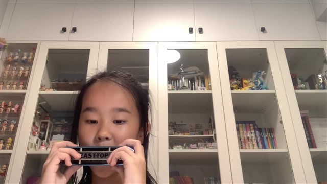 10.洋娃娃和小熊跳舞
