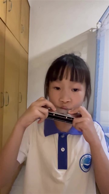 洋娃娃和小熊跳舞
