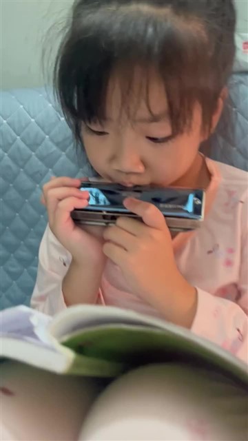 洋娃娃和小熊跳舞
