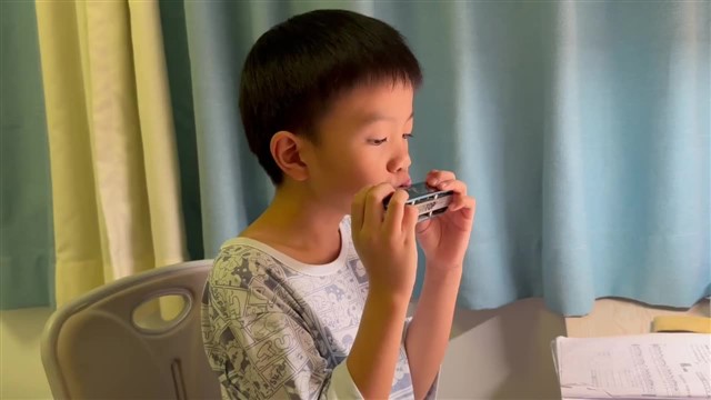 洋娃娃和小熊跳舞