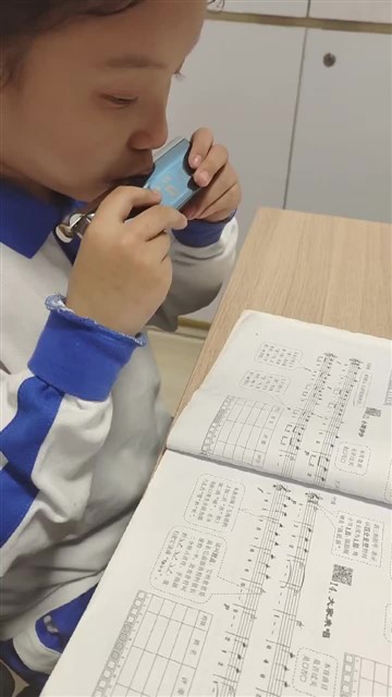 12小雨沙沙
