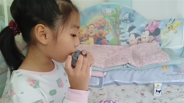 洋娃娃和小熊跳舞
