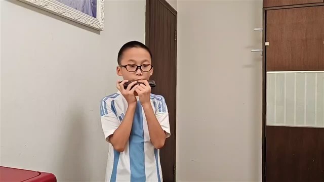 17.小小少年