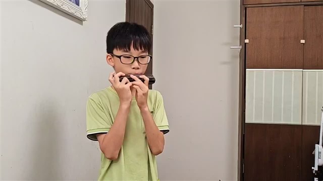 17.小小少年