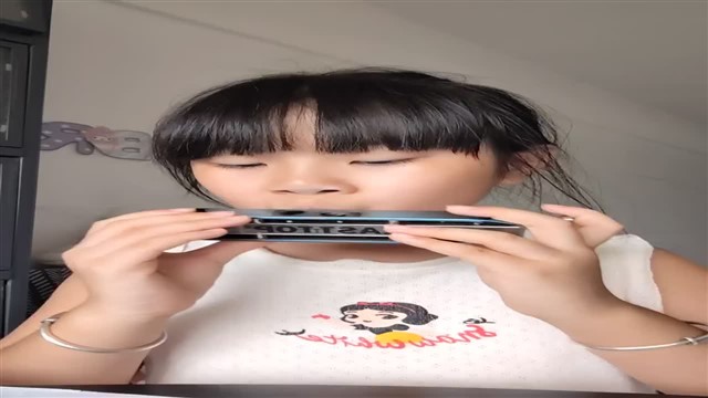 1 0.洋娃娃和小熊跳舞