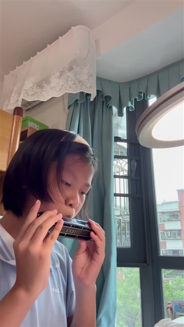 972022972